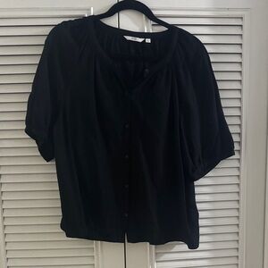 Uniqlo Black Short Sleeve Button-Down Blouse